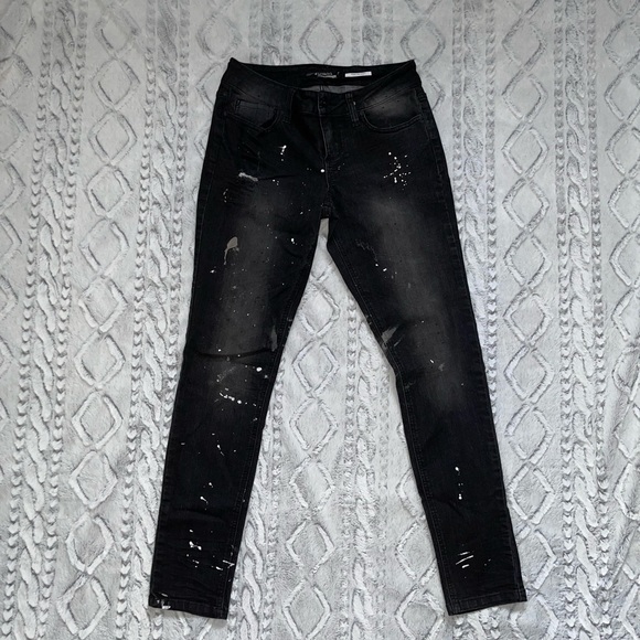 Hot Topic LOVEsick Skinny Jeans - Picture 2 of 4